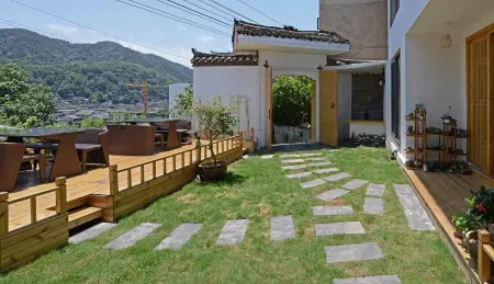 Wanlai Xiaozhu Private Courtyard Hostel
