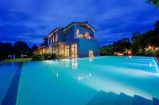 Panlong Lishore Resort (Yangshuo West Street Liriver) Hotel a 