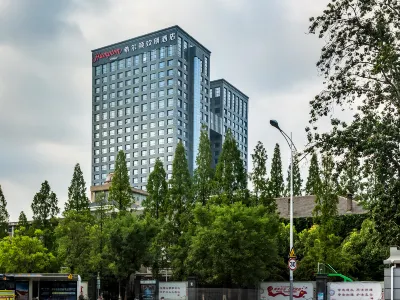 Hampton by Hilton Xuzhou Yun long Mountain Hotels near Huilongwo Historical and Cultural Block in Xuzhou City
