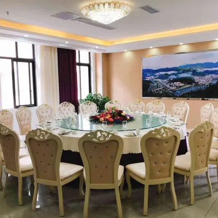 Mingzhu Hotel