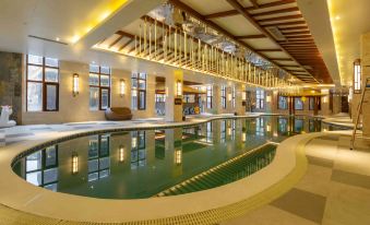 Caohai Spring Hot Spring Holiday Hotel