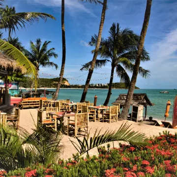 Secret Garden Beach Resort Отели рядом с достопримечательностью «Крокодиловая ферма Самуи»