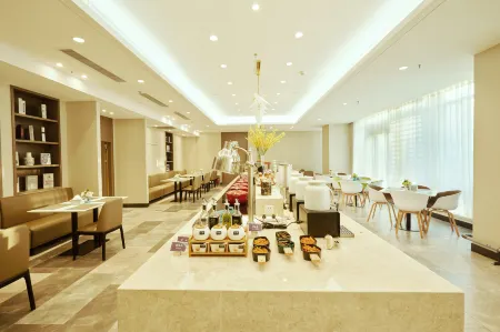 Orange Hotel (Jinan Shandong University Honglou Square) Отели рядом с достопримечательностью «Baihua Park»