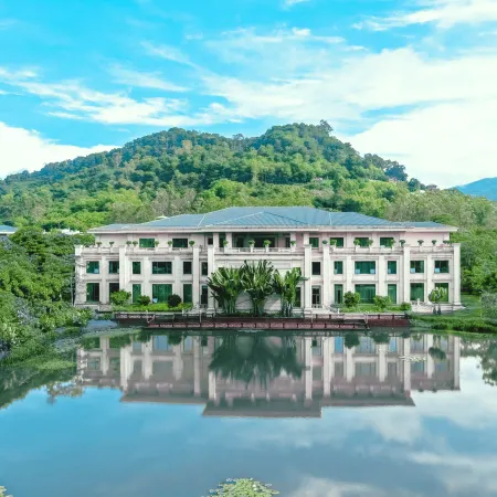 Southeast Huadu Hot Spring Hotel