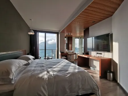 Yunshang Tianshang Jianyue Hostel Отели рядом с достопримечательностью «Pu Gao Lao Zhai»