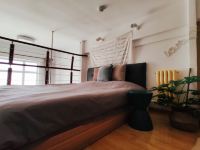 长春南湖主题复式loft酒店 - ins风复式loft独立弹簧床垫大床套房