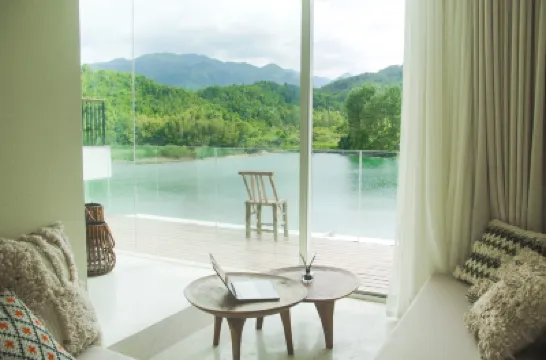 Zhu 85 Hotel โรงแรมใกล้ทุ่งจีหวาน