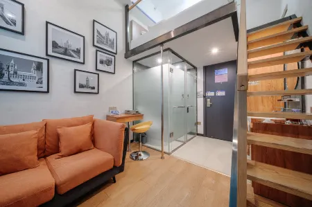 Qiqiaowu Fashion Hotel (Beijing Songjiazhuang subway station store)