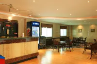 Pingliang Longdong Pearl Hotel (Gansu Medical College Donghu Park) Hotel a Pingliang
