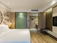 长兴亚朵酒店 - 高级大床房