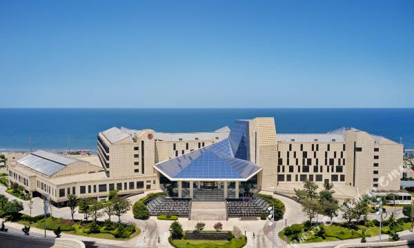 Sheraton Yantai Golden Beach Resort