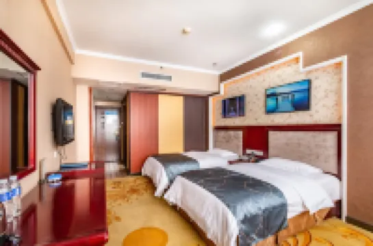 Oupai Jindi Grand Hotel (Xinyang International Trade City East Railway Station)