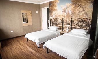 Qinyang Huachen Hotel