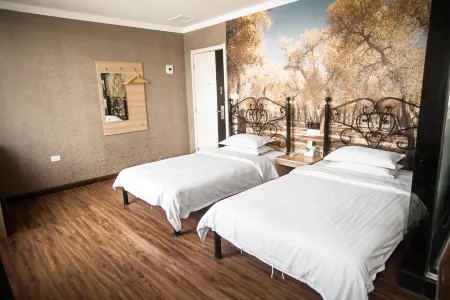 Qinyang Huachen Hotel Отели рядом с достопримечательностью «Qinyang Museum»