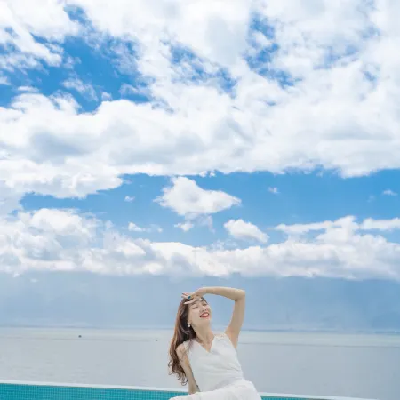 Guyue Yueyaju Lake View Guesthouse
