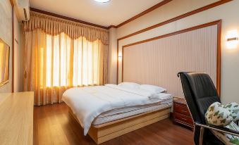 Youhao Business Hotel
