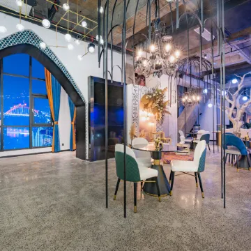 Qianhe Rishan River View Hotel