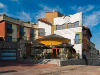 Sándor Hotel Hotels in Pecs