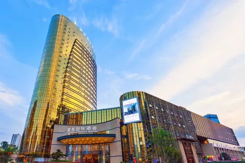 Xingxing International Hotel Hotel a Huaying