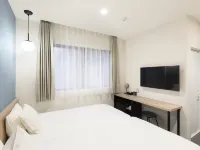 M's Hotel Sanjo Omiya Hotel berhampiran Istana Nijo