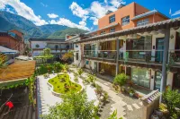 Mijian Hotel (Lugu Lake)