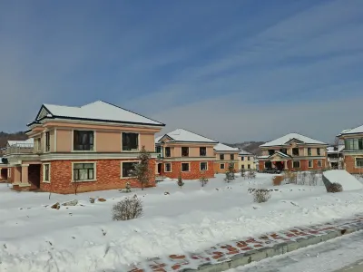 Yabuli Hot Spring Ski Resort Villa Hotel di 