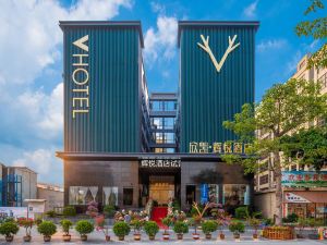 Huiyue Hotel (Guangzhou Baiyun Station Julong Subway Station Branch)