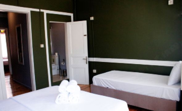 The Local Hostel & Guesthouse