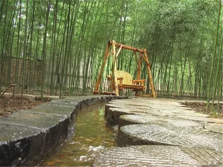 Yinan Juquan Homestay (Zhuquancun) Отели в г. Инань