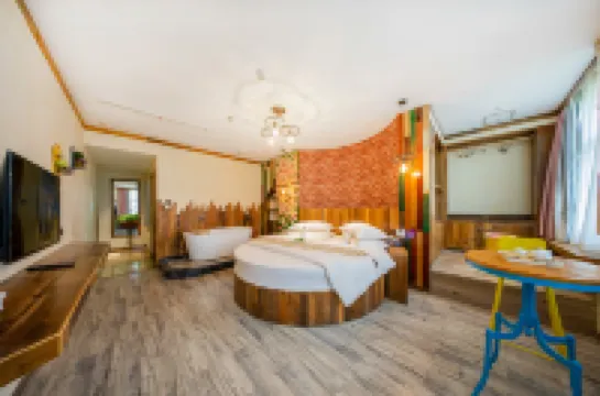 Shuiyue Qinghua Hotel