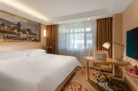 Vienna International Hotel (Urumqi International Airport) Hotel in zona Zhuoshi Ecological Agricultural Development Co.， Ltd. Ecological Agriculture Sightseeing Garden