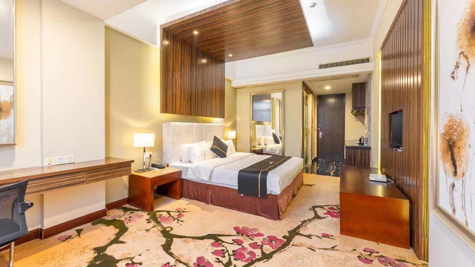 Xionghui Business Hotel