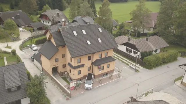 Berghi酒店和公寓