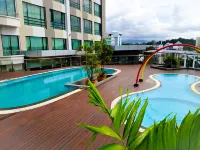 Sabah Oriental Hotel Kota Kinabalu - Rooftop Pools