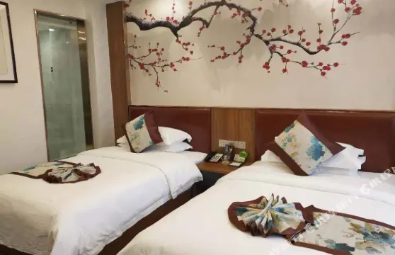 積石山鴻瑞大酒店