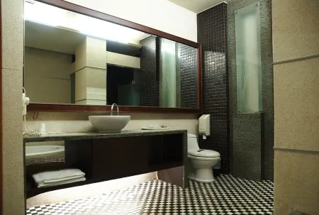 Rainbwlake motel Отели в г. Юньлинь