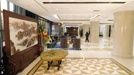 Yonglihui Hotel Отели в г. Ичуань
