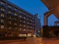 Magnotel Hotel (Shanghai Luxun Park Hongkou Football Stadium) Hôtels à : Rue commerçante North Sichuan Road