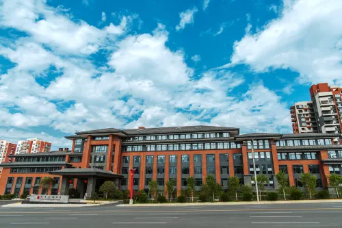 Yangming Garden Hotel Hotels in Chongyi