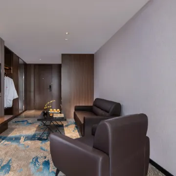 Yuyang International Hotel (Wuhan Yellow Crane Tower and Zhongnan Road) Отели рядом с достопримечательностью «Хубэй, Китай, Южная Механическая Школа (Школьный Департамент)»