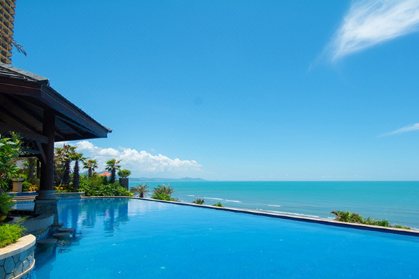 东南湾海景度假酒店公寓(惠东双月湾虹海湾店)