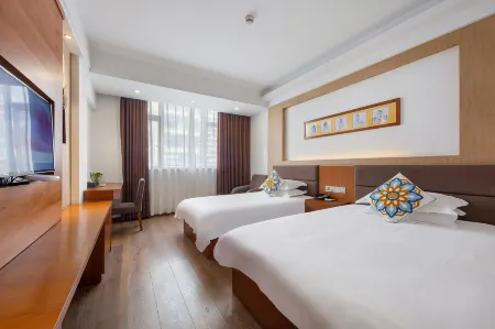 INTO Hotel