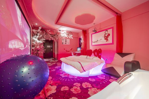 1314情侣主题酒店(长沙伍家岭店)