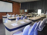 The Loft Seaside Sriracha Hotel Hotel di Si Racha