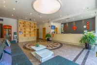 7 Days Premium Hotel (Xichang Torch Square Qionghai Wetland) - 2 estrellas