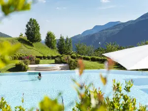 Resort Collina d'Oro Agra