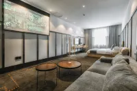 Lesu Art Hotel (Urumqi Wanda Plaza) - Romantic