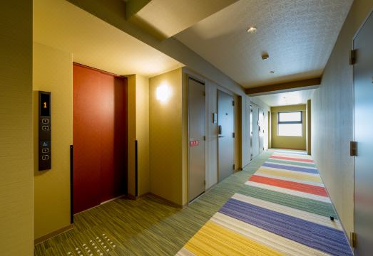 레지 스테이 니시진 객실 내부