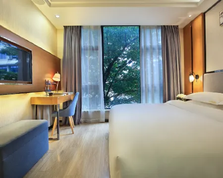 Lijiang Letu Boutique Hotel (Guilin Liangjiang Sihu Dongxi Alley) Hotels in Guilin