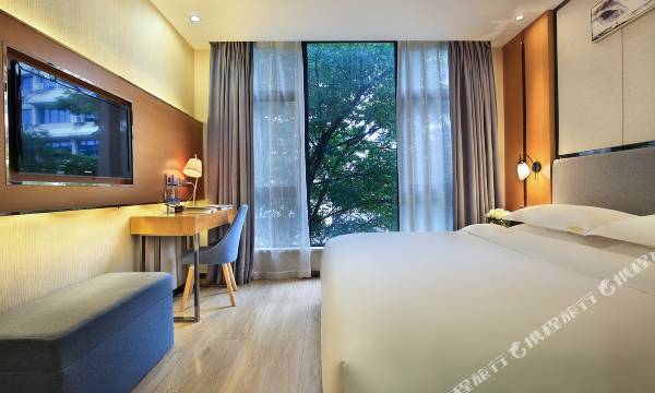 Lijiang Letu Boutique Hotel (Guilin Liangjiang Sihu Dongxi Alley)